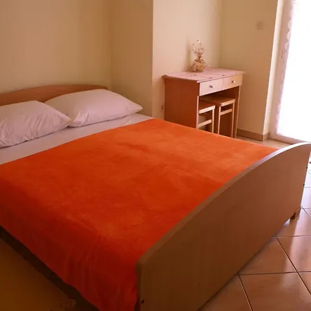 公寓 In Krk Insel Krk 14333 克尔克